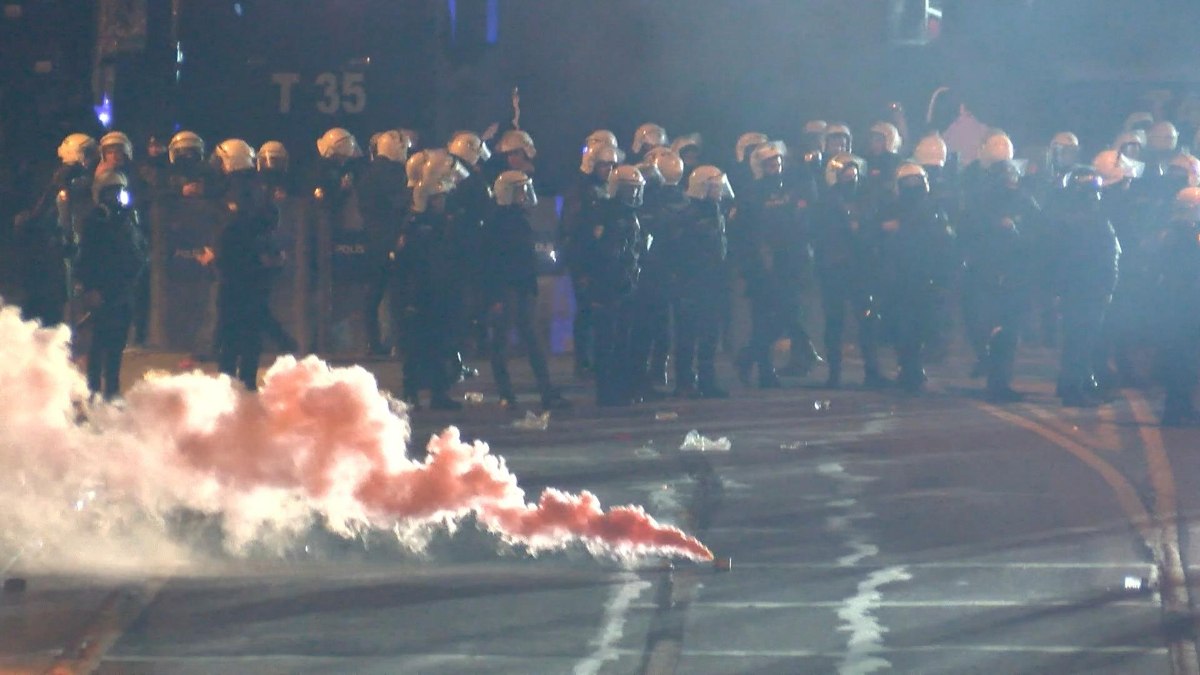 İstanbul ve Ankara’da İmamoğlu protestolarında arbede yaşandı